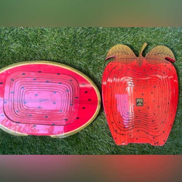 Pair of Vintage Equinoccio Red Apple and Watermelon Collapsable Wood Cut Display - Picture 8 of 13